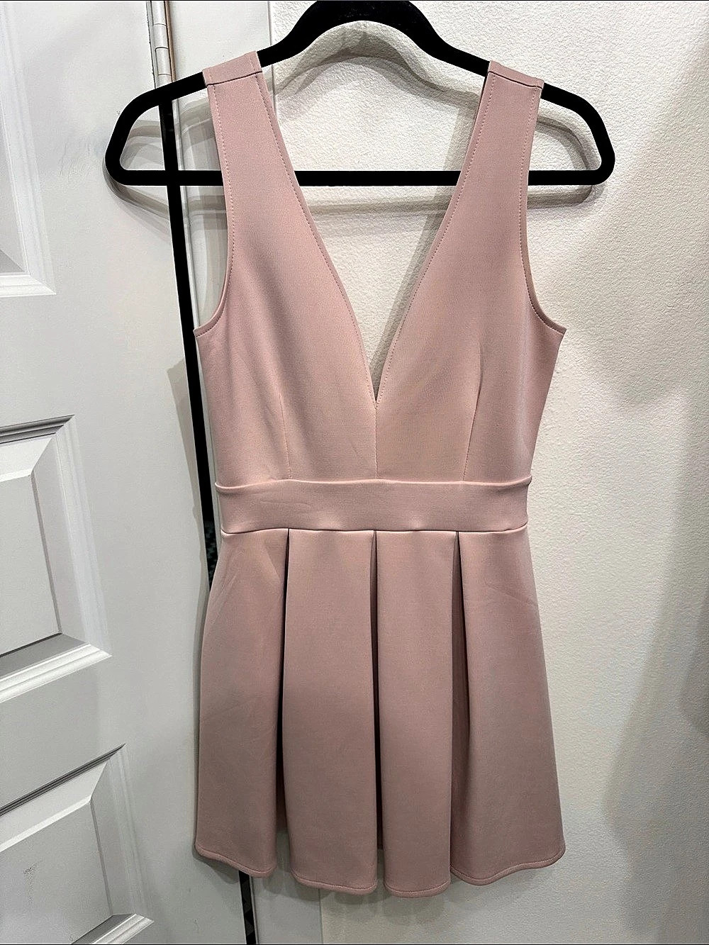 Forever 21 Pink Mini Dress Size Small Like New